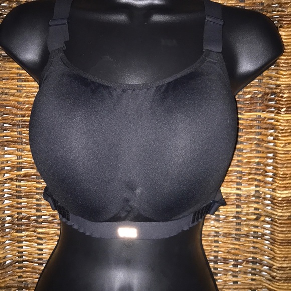 Victoria Secrets Sports Bra - Picture 1 of 11